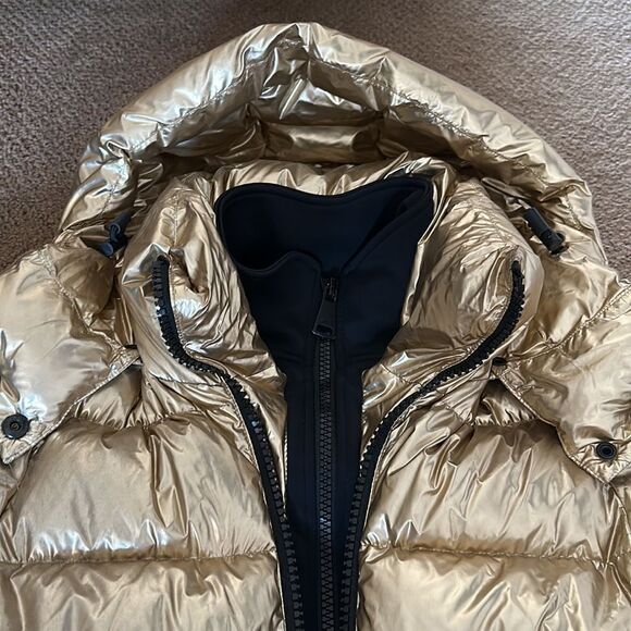 SAM. Women’s Gold Bungalow Hooded Puffer Jacket - Size XS - Picture 4 of 10